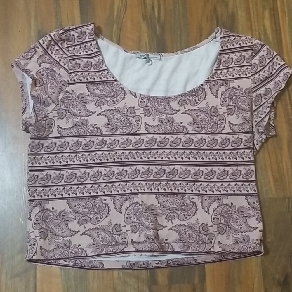 Crop top